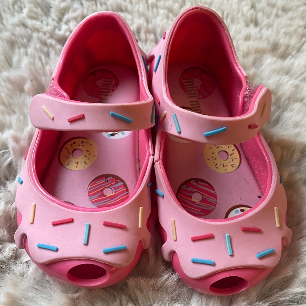 Mini Melissa Baby / Toddler Size Pink with Sprinkles Donut Shoes